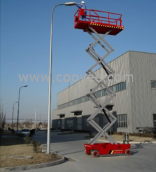 移动式剪叉升降机_自行走剪叉式高空作业平台_移动剪叉式液压升降机