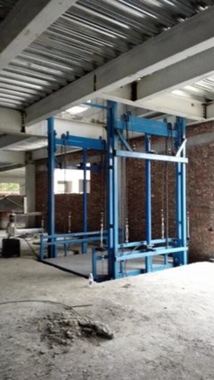 导轨式升降货梯安全操作规程_升降货梯安装资质_液压升降货梯如何拆解