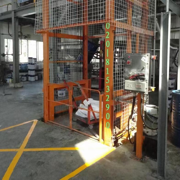 导轨式升降机组装部件_22米链条升降货梯如何选择_导轨式液压升降货梯主体结构